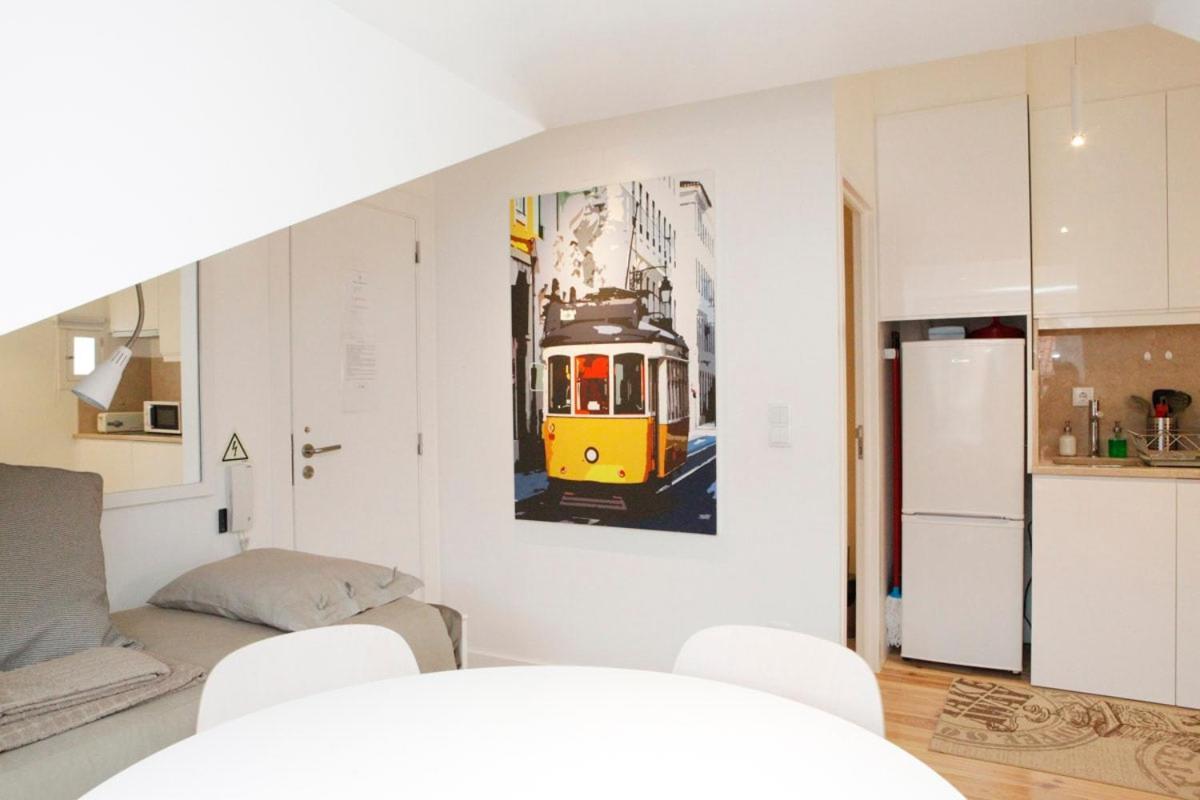 Charming Mansard In Pena Baixa Apartment *