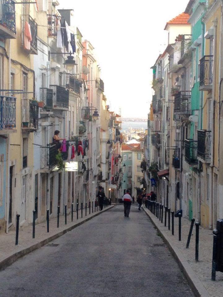 Charming Mansard In Pena Baixa Apartment Lisbon